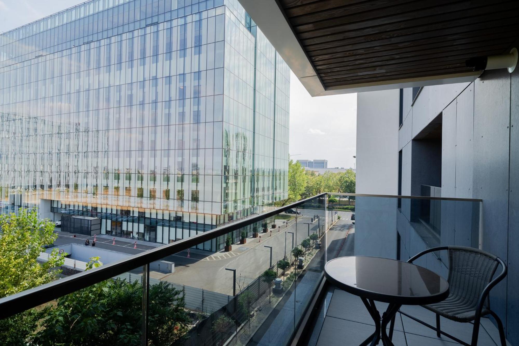 Amazing View Apartments - Iuliu Maniu & Politehnica Park Bucharest Exterior photo